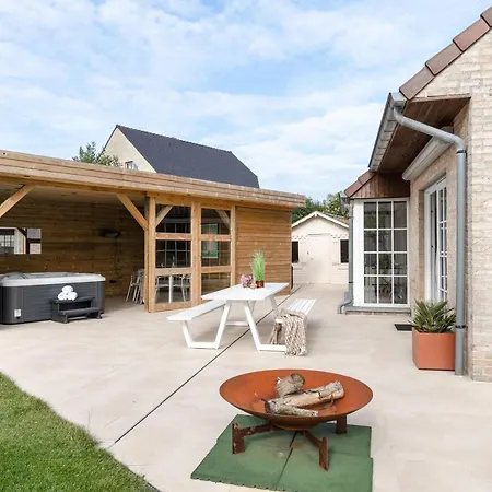 Nest 25 - Beautiful Villa With Garden And Jacuzzi Near The Beach 펜션 미들케르케